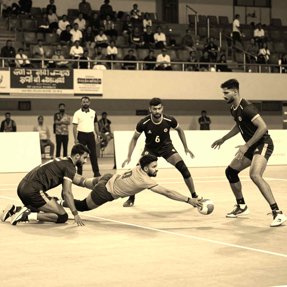 এশিয়াড ২০২৬ কাবাডি: সুনিল-পবনের নেতৃত্ব বদল, পতাকা-বাহকের দাবি, আর এক ম্যাচের আগে অসমাপ্ত স্টার্টিং সেভেন